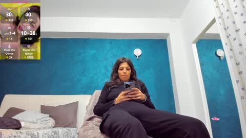 Snapshot of anna_lewis chatting on 01/29/25, 12:56 Anna online show from 01/29/25, 12:56