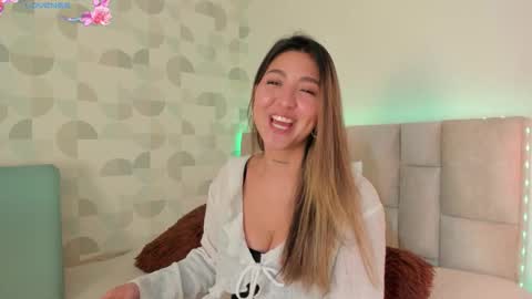 Snapshot of anna_loveu chatting on 09/22/25, 07:16 Ana Lucia online show from 09/22/25, 07:16