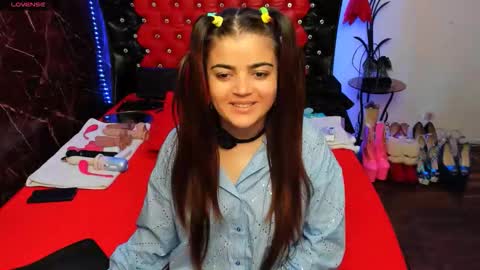 Snapshot of anna_lwice chatting on 09/29/25, 01:33 Ana online show from 09/29/25, 01:33