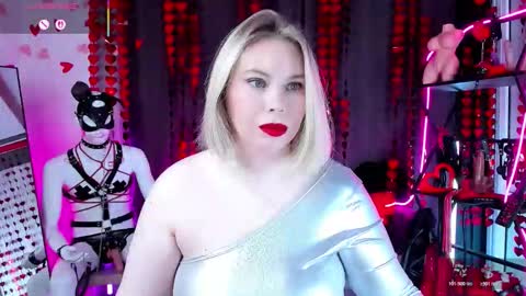 Snapshot of anna_maxwell chatting on 02/11/26, 02:27 Anna online show from 02/11/26, 02:27