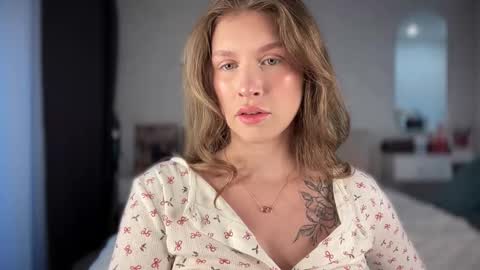 Annet online show from 11/28/25, 10:29