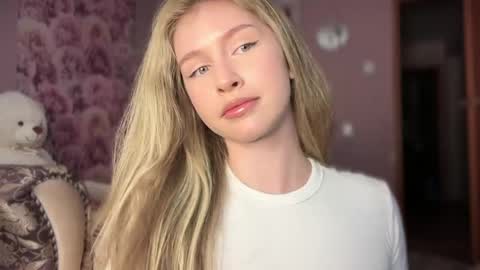 Annet online show from 04/21/26, 03:17