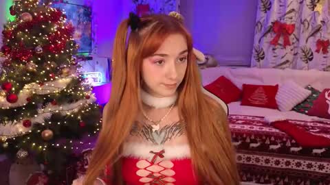 Snapshot of anna_prince chatting on 12/14/25, 03:45 Anna online show from 12/14/25, 03:45