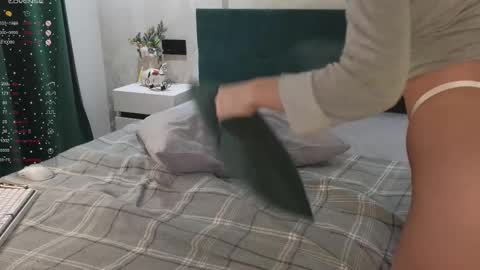 Anna online show from 12/21/25, 01:57