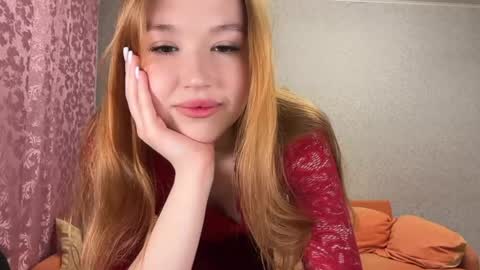 Snapshot of anna_raspberry chatting on 04/15/26, 05:42 Anne online show from 04/15/26, 05:42