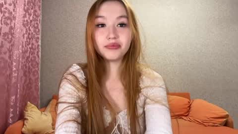 Snapshot of anna_raspberry chatting on 04/16/26, 04:41 Anne online show from 04/16/26, 04:41
