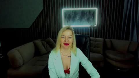 anna_snow9 online show from 10/12/25, 05:28