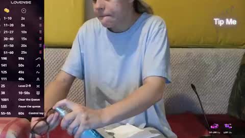Snapshot of anna_squirt69 chatting on 07/16/26, 09:43 Anna online show from 07/16/26, 09:43