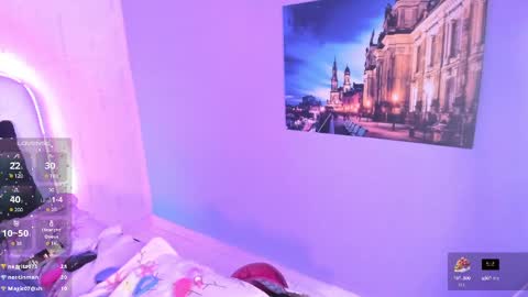 Snapshot of anna_stonne__ chatting on 03/11/25, 12:28 Anna online show from 03/11/25, 12:28