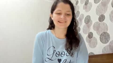 annaahcharm online show from 02/05/25, 10:22