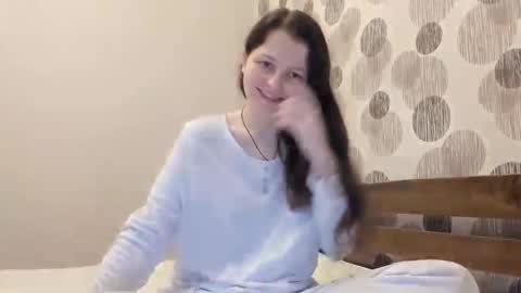 Snapshot of annaahcharm chatting on 05/11/26, 10:21 annaahcharm online show from 05/11/26, 10:21