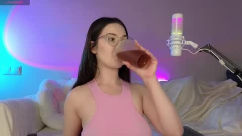 AnnaAoki online show from 10/15/25, 08:14