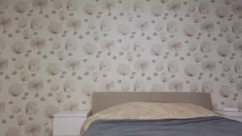 Snapshot of annabel_themoon chatting on 10/24/25, 03:03 annabel_themoon online show from 10/24/25, 03:03