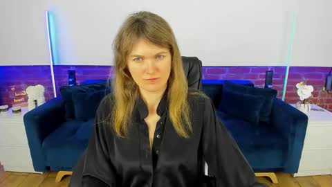 Annabel online show from 02/15/26, 07:51