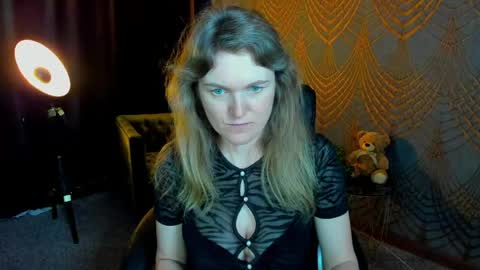 Snapshot of annabel_xxx chatting on 05/14/26, 05:42 Annabel online show from 05/14/26, 05:42