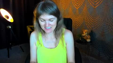 Snapshot of annabel_xxx chatting on 05/21/26, 06:04 Annabel online show from 05/21/26, 06:04