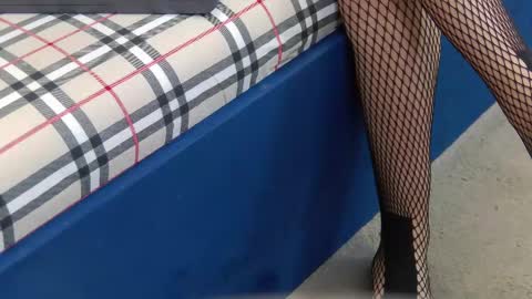 Snapshot of annabellerise chatting on 03/10/25, 06:12 Anna online show from 03/10/25, 06:12