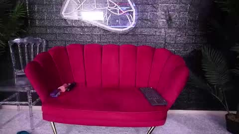 Snapshot of annabellerise chatting on 11/26/25, 05:30 Anna online show from 11/26/25, 05:30