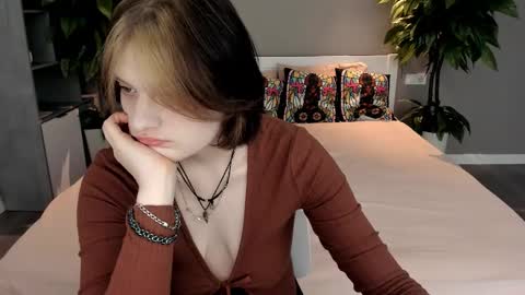 Snapshot of annacandie chatting on 09/21/25, 05:31 Anna online show from 09/21/25, 05:31