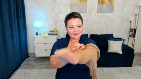 Snapshot of annacorlane chatting on 05/18/26, 04:07 annacorlane online show from 05/18/26, 04:07