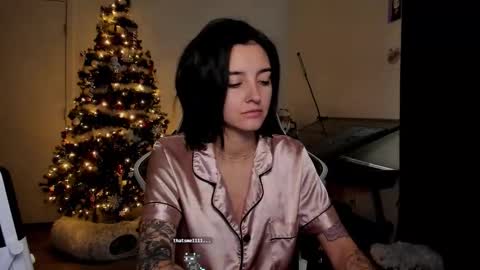 Snapshot of annaforevers chatting on 11/14/25, 07:12 Anna Forevers online show from 11/14/25, 07:12