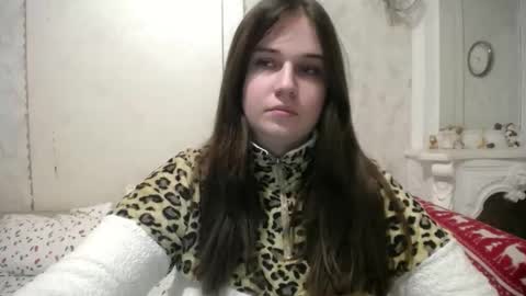 Snapshot of annagoldy3 chatting on 04/19/26, 03:11 Anna online show from 04/19/26, 03:11