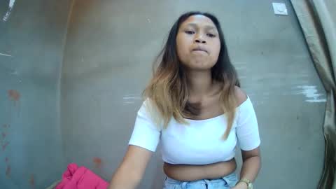 Annah maru online show from 03/27/26, 08:20