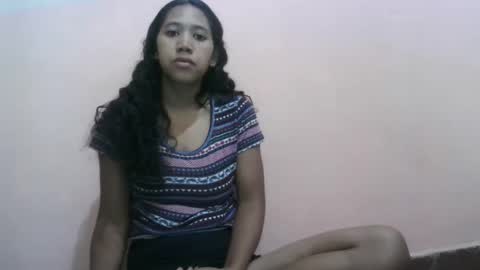 Snapshot of annahhotgirl chatting on 02/11/25, 04:01 annahhotgirl online show from 02/11/25, 04:01