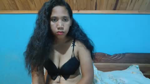 Snapshot of annahhotgirl chatting on 11/08/25, 06:35 annahhotgirl online show from 11/08/25, 06:35