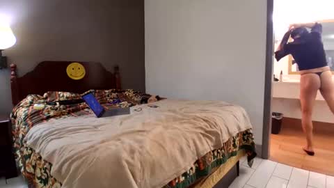 Anna Lee Cross online show from 03/01/26, 02:52