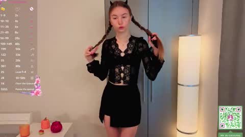 Holly Molly Im Polly online show from 10/05/25, 06:12