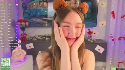 Snapshot of annamarie_foryou chatting on 05/04/26, 07:43 Holly Molly Im Polly online show from 05/04/26, 07:43