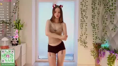 Holly Molly Im Polly online show from 07/10/26, 09:45