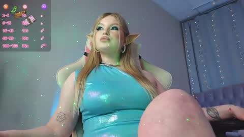 Snapshot of annamei_misa chatting on 01/18/25, 12:04 Misa online show from 01/18/25, 12:04