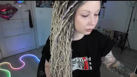 Anna online show from 04/05/26, 08:06