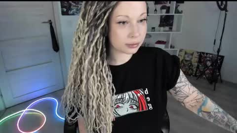 Anna online show from 04/25/26, 02:03