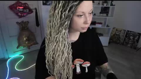 Snapshot of annanebula chatting on 06/14/26, 02:24 Anna online show from 06/14/26, 02:24