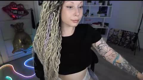Snapshot of annanebula chatting on 07/11/26, 01:52 Anna online show from 07/11/26, 01:52
