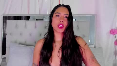 Snapshot of annaqueen_ chatting on 12/06/24, 06:17 Anna online show from 12/06/24, 06:17