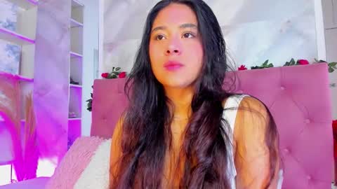 Snapshot of annaqueen_ chatting on 11/17/25, 03:18 Anna online show from 11/17/25, 03:18