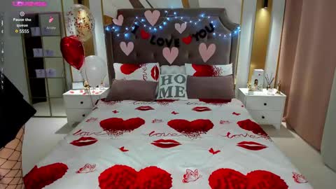 Anna online show from 02/15/25, 12:48