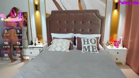 Anna online show from 10/02/25, 01:12