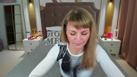 Anna online show from 04/01/26, 12:55