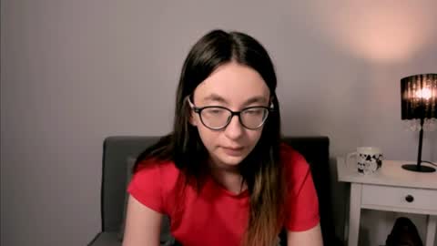 Snapshot of annatasty chatting on 06/19/26, 04:11 Anna online show from 06/19/26, 04:11