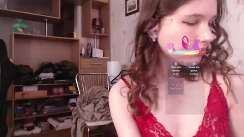 Snapshot of annatomnaya chatting on 05/13/26, 12:24 annatomnaya online show from 05/13/26, 12:24