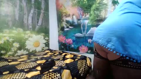 Snapshot of annaxgoldx chatting on 04/29/26, 02:10 AnnaxGoldX online show from 04/29/26, 02:10