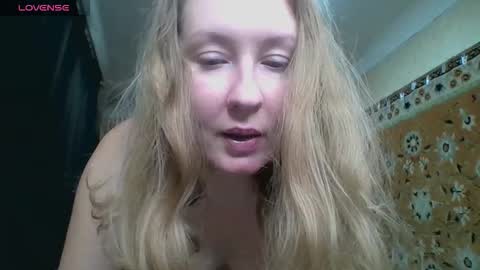 AnnaXLovers online show from 10/17/25, 09:56