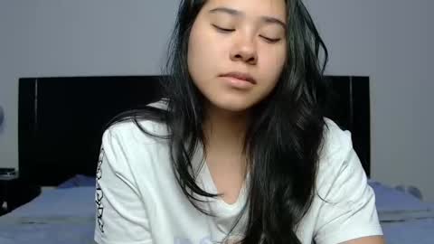 Snapshot of annaxnasty chatting on 09/17/25, 04:25 Anna online show from 09/17/25, 04:25