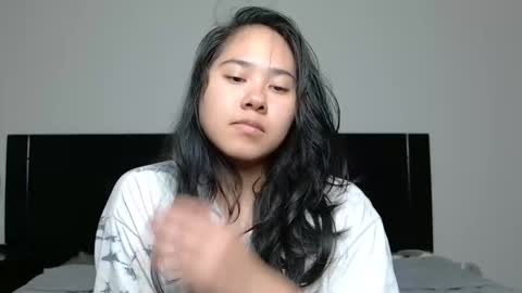 Snapshot of annaxnasty chatting on 10/27/25, 05:33 Anna online show from 10/27/25, 05:33