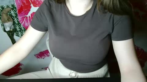 Bella online show from 11/17/25, 07:08